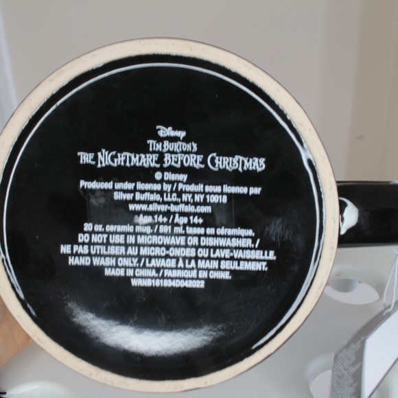 NWT Disney Tim Burton's Nightmare Before Christmas Glow‎ in the Dark Ceramic Mug - Picture 3 of 3